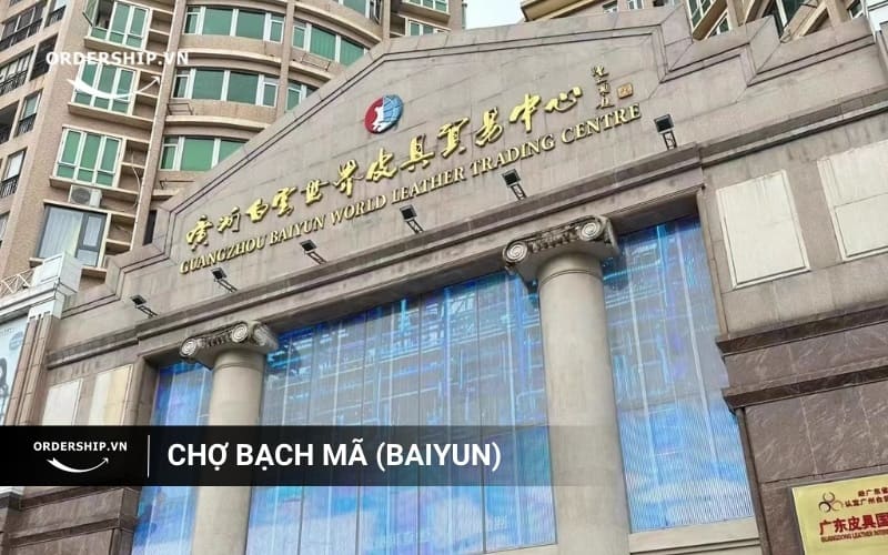 Chợ thời trang Bạch mã